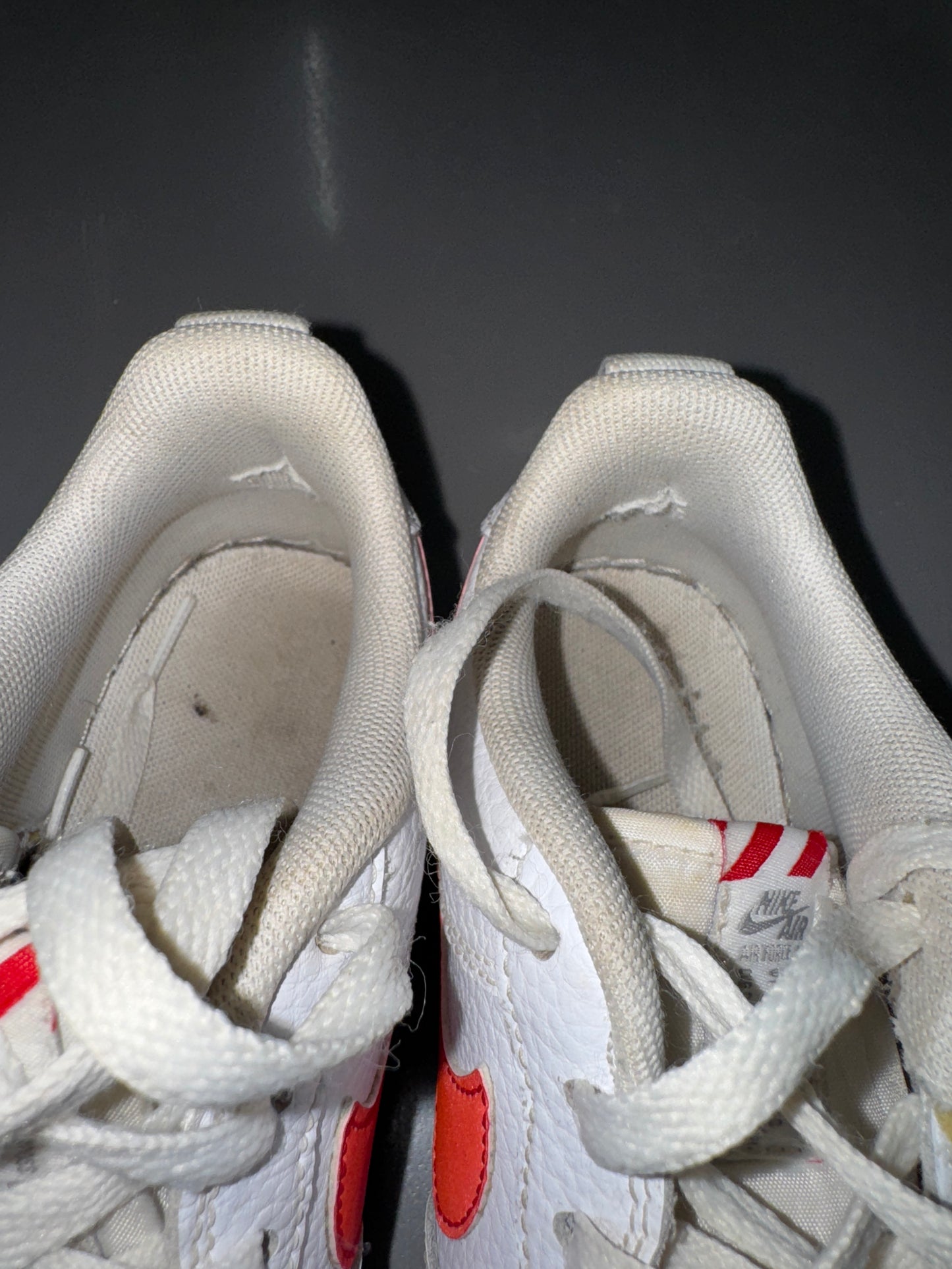 🔥 Nike Air Force 1 One Red & White - RRP £120 - Size 4