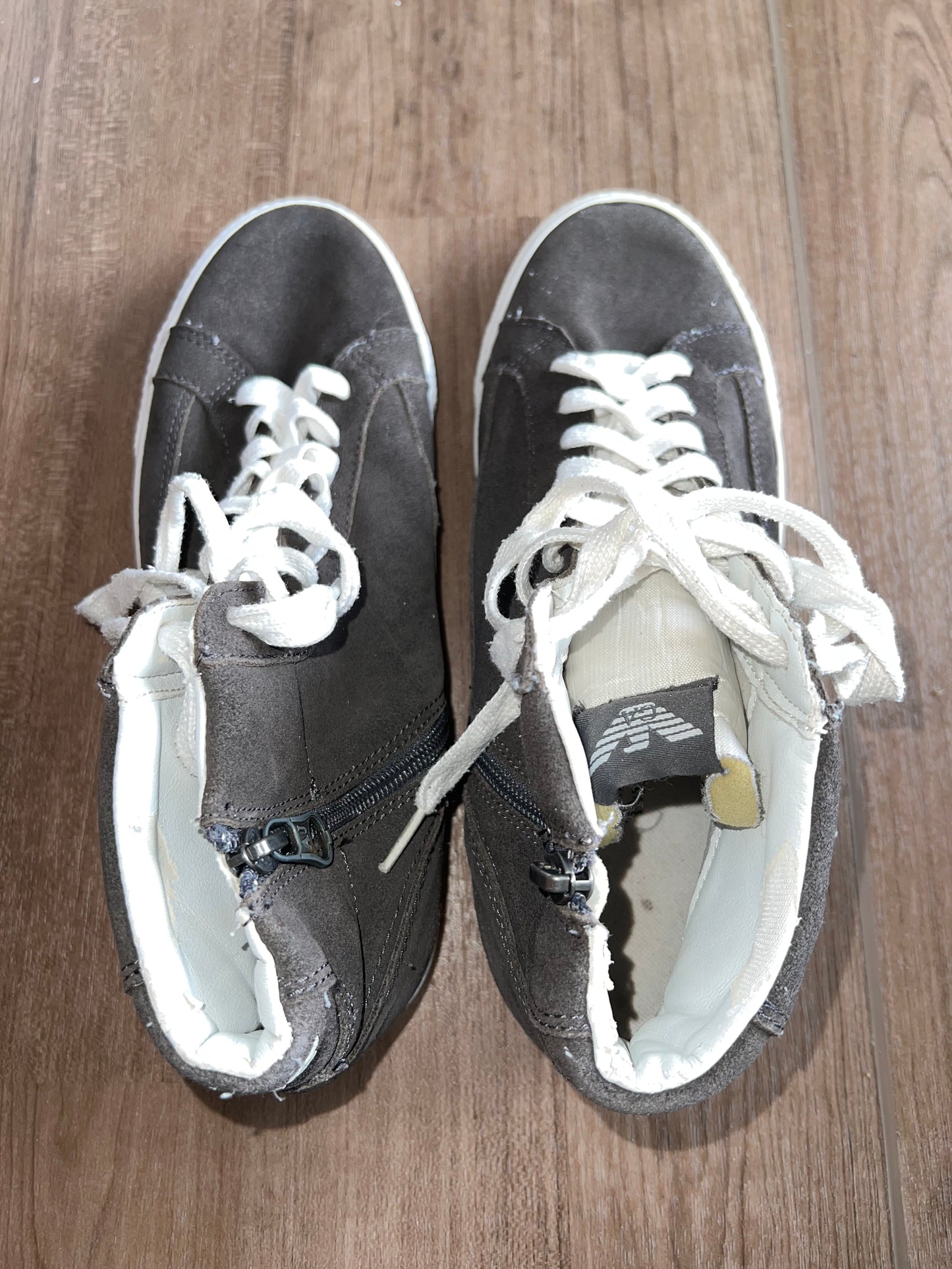 🔥 Armani Jeans Trainers - RRP £240 - Size Uk 8