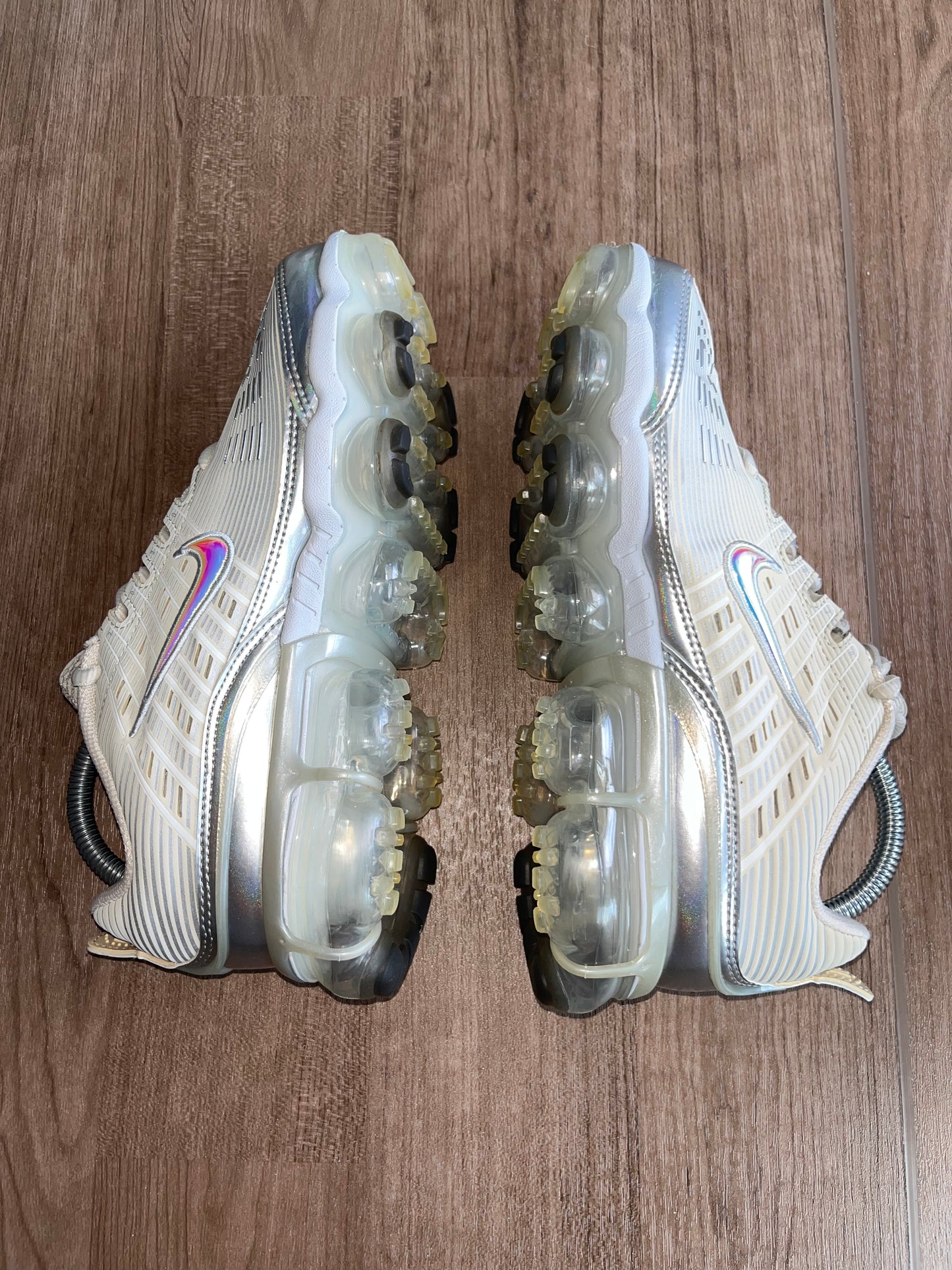 🔥 Nike Air Vapormax 360 Metallic Silver Supreme - RRP £250 - Size Uk 6