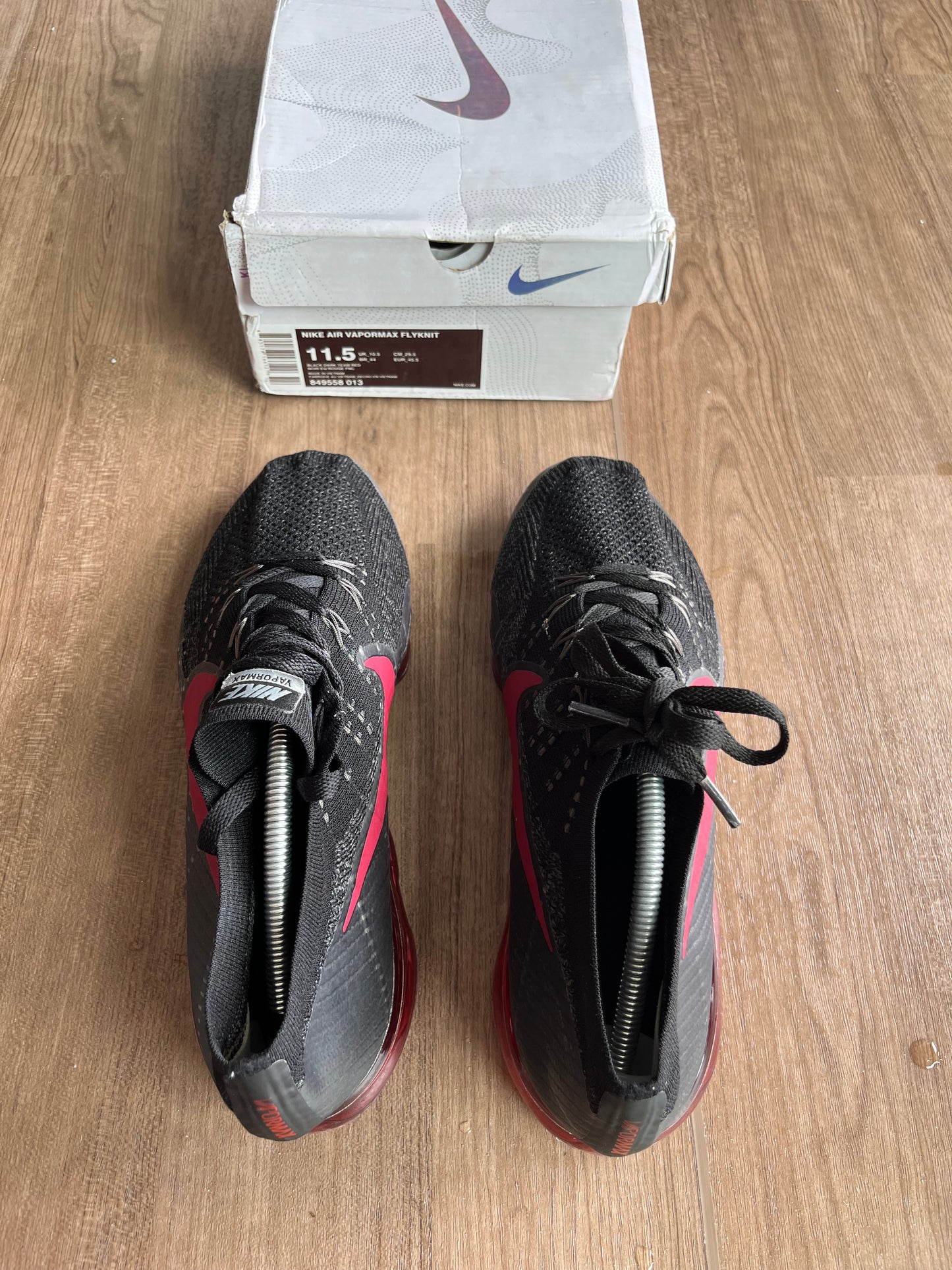 🔥 Nike Air Vapormax Flyknit 3 Red & Black - RRP £205 - Size Uk 10.5