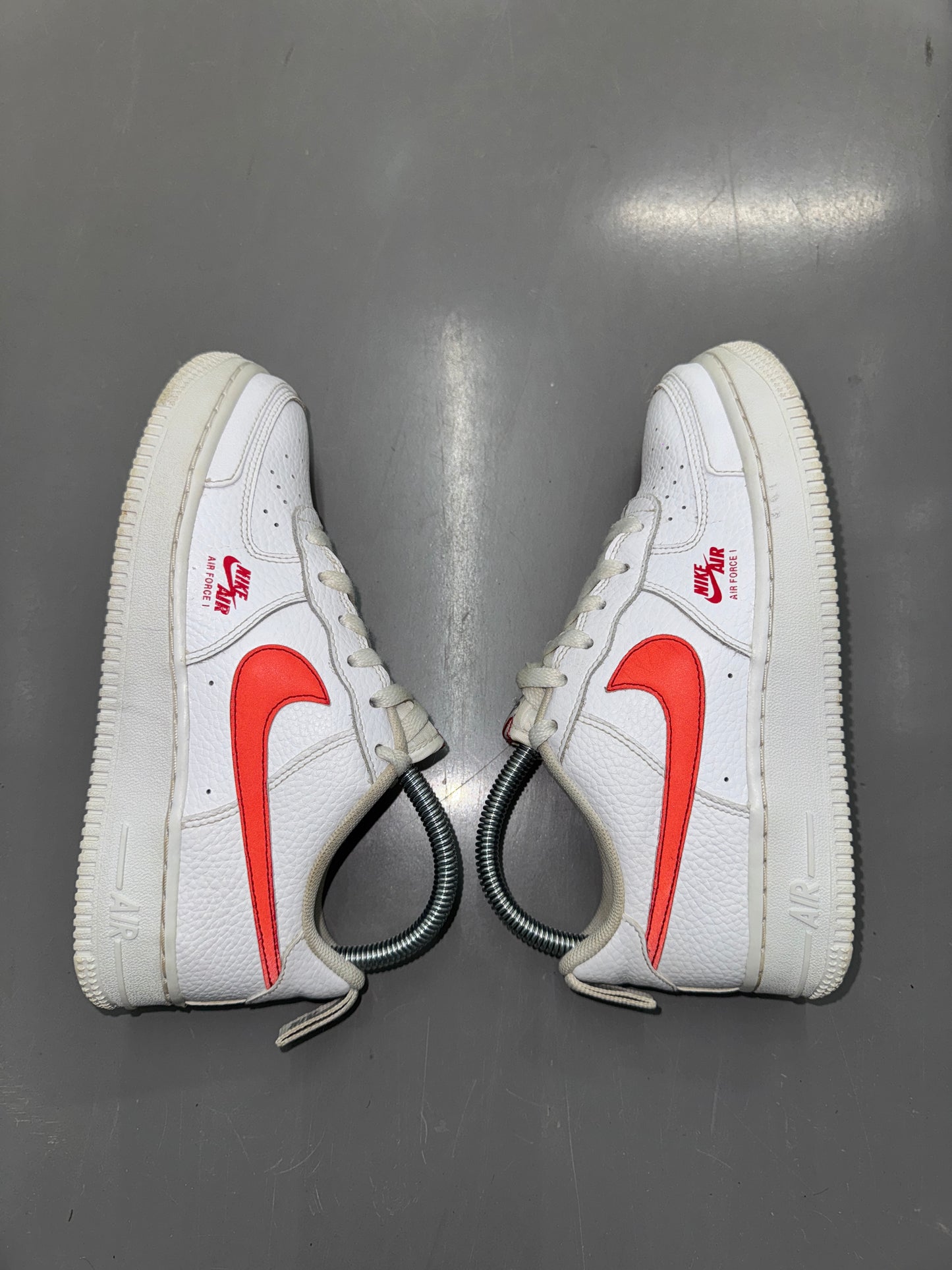 🔥 Nike Air Force 1 One Red & White - RRP £120 - Size 4