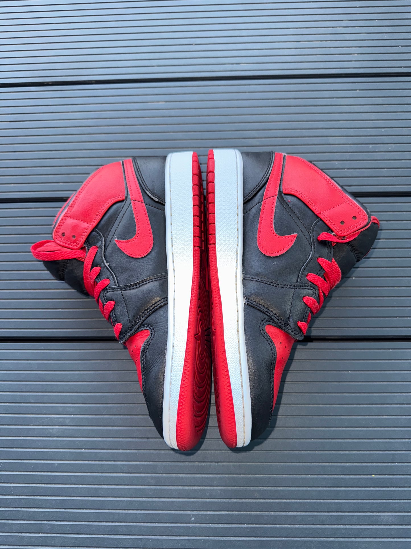 🔥 Nike Air Jordan 1 One Mids Red & Black - RRP £145 - Size Uk 5.5