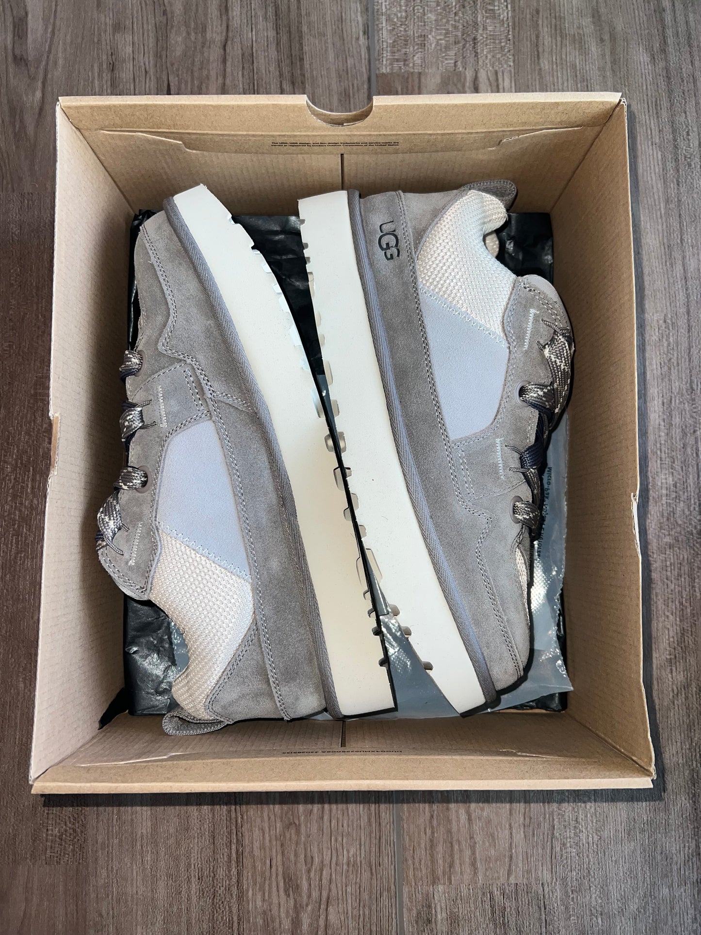 🔥 Ugg M Low LowMel Grey Suede - RRP £140 - Size Uk 10