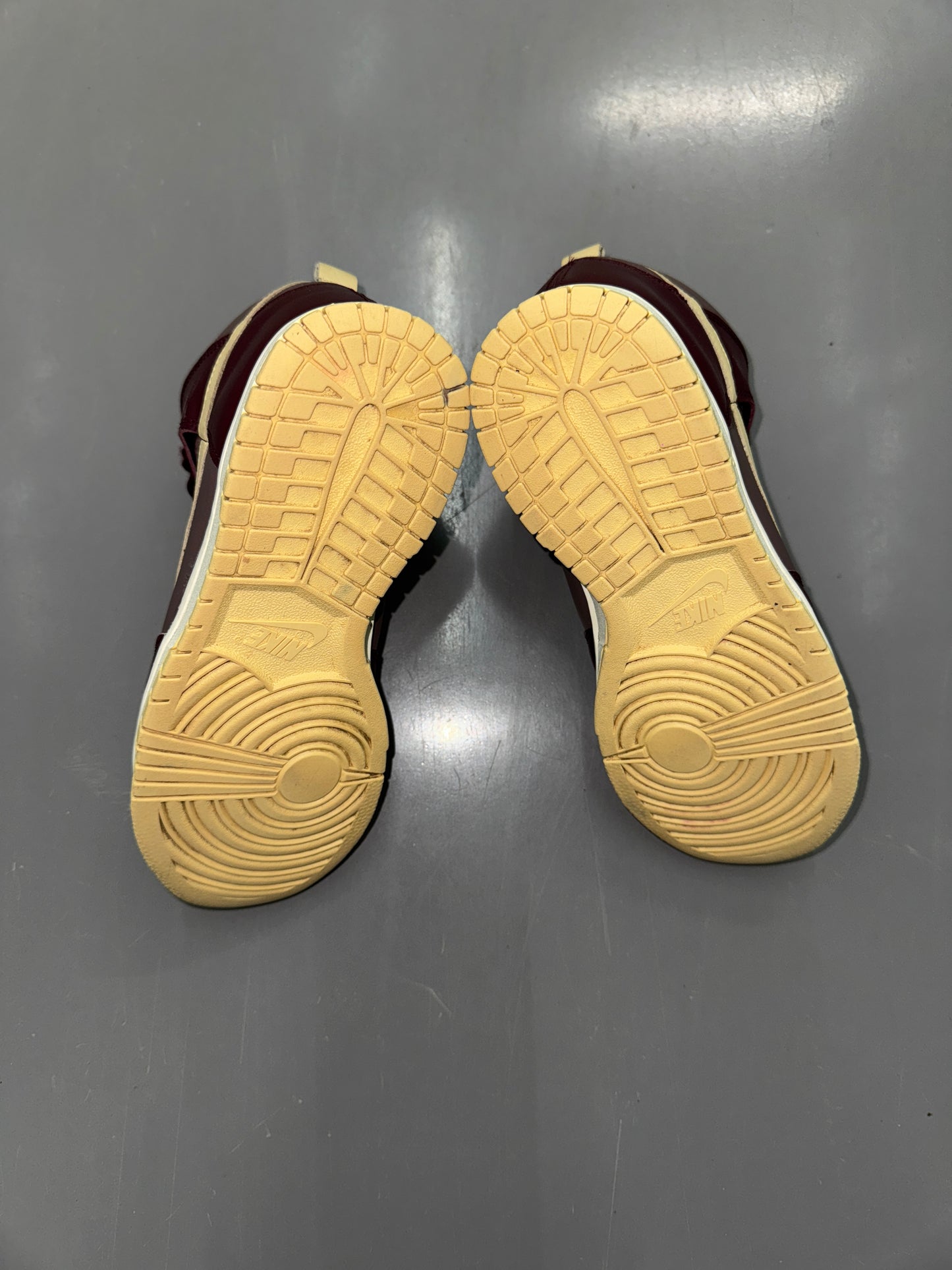 Nike Dunk High Burgundy - RRP £ 145 - Size Uk 4